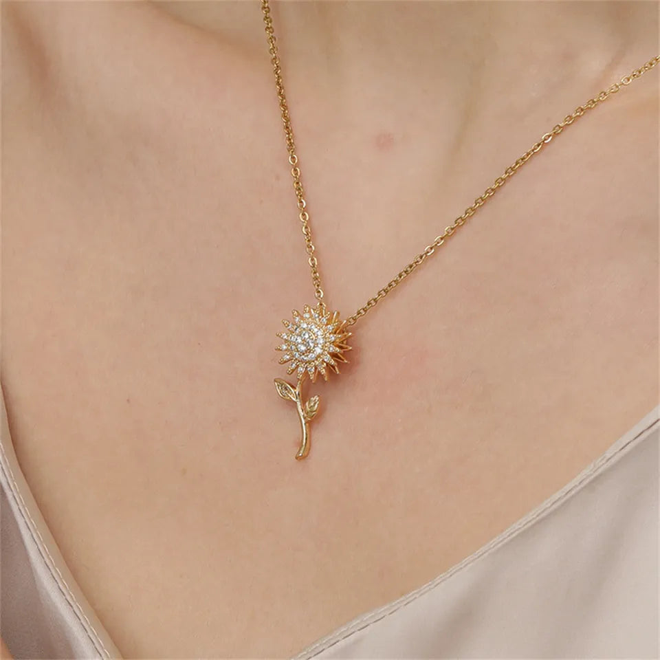 Zircon Sunflower Pendant Necklace: Fashion Party Jewelry